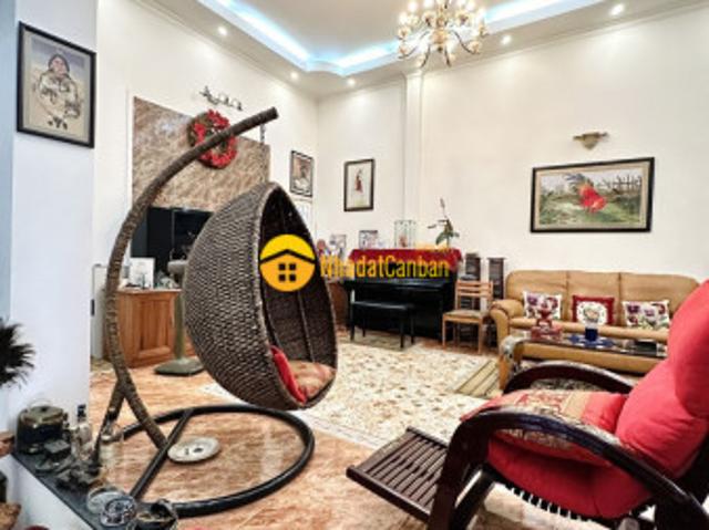 Villa hxh tránh cống quỳnh q1 333m2 thu nhập 3000 chỉ 186trm2 chỉ 62 tỷ tl