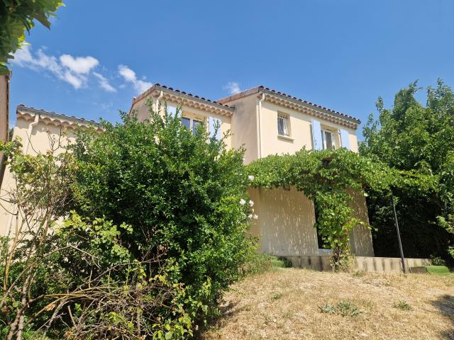 Villa idéalement située