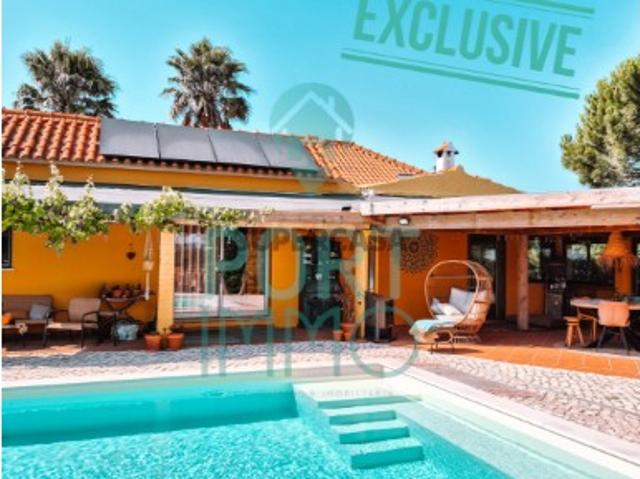 Villa idílica com jardim tropical, grande piscina e vista deslumbrante perto de Caldas da Rainha, Portugal