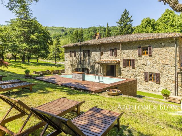 Villa Il Cesto, in pietra e con piscina, Greve in Chianti –. 460m² Greve in Chianti