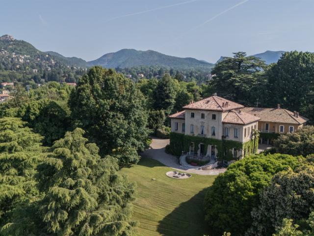 Villa Il Nonaro: una squisita villa italiana 2133m² Varese