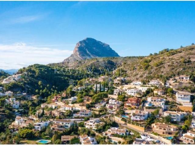 Villa Imperio Exclusiva villa de obra nueva con vistas panorámicas al mar en