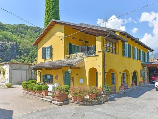 Villa in vendita a Coazze TO