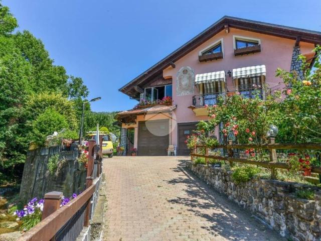 Villa in vendita a Coazze TO