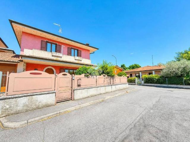 Villa in vendita a Coccaglio BS