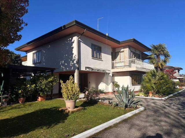 Villa in vendita a Codroipo UD