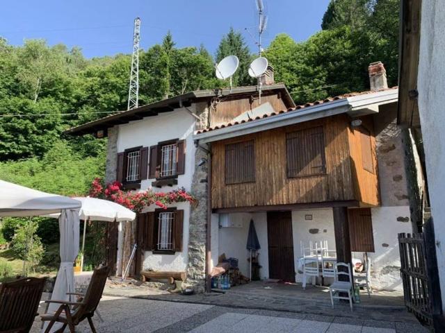 Villa in vendita a Coggiola BI