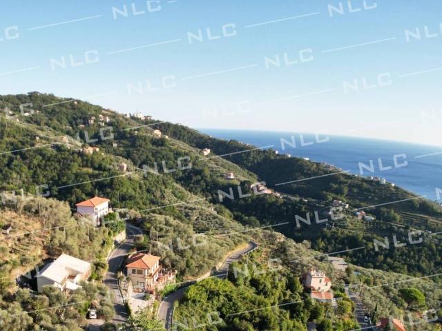 Villa in vendita a Cogorno GE