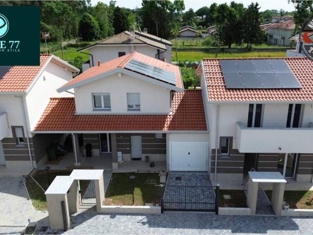 Villa in vendita a Cogliate MB
