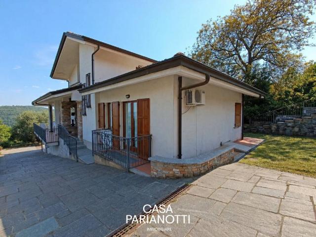 Villa in vendita a Colazza NO