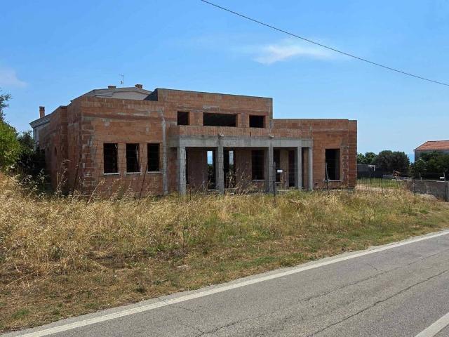 Villa in vendita a Colonnella TE