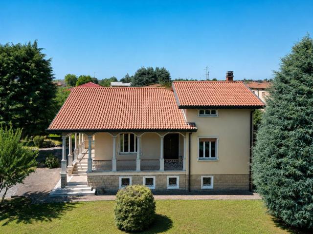 Villa in vendita a Cologne BS