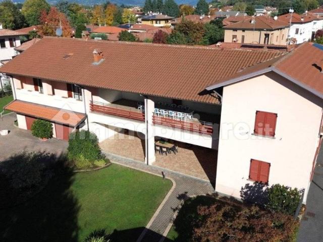 Villa in vendita a Cologne BS