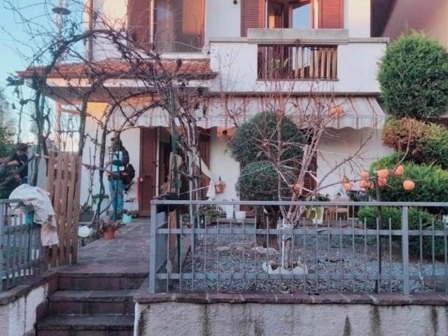 Villa in vendita a Cologno al Serio