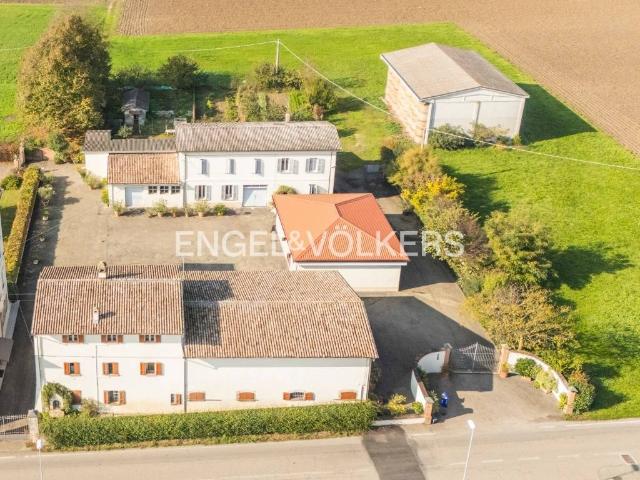 Villa in vendita a Collecchio PR