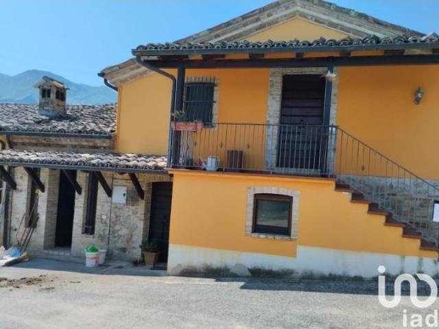 Villa in vendita a Colledara