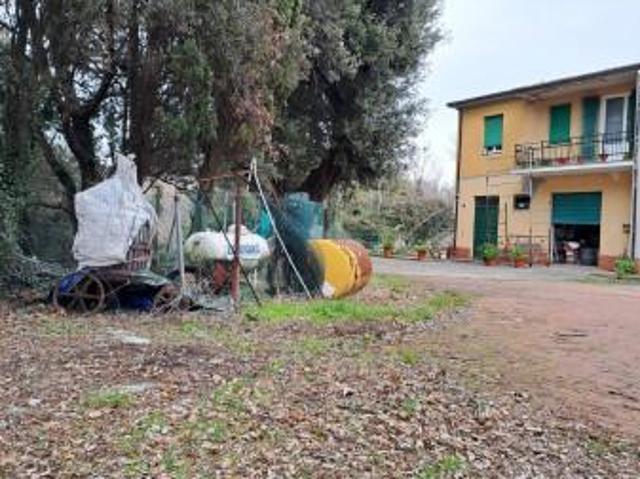 Villa in vendita a Collesalvetti