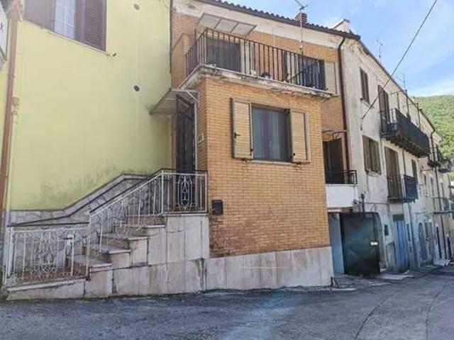 Villa in vendita a Colli a Volturno IS
