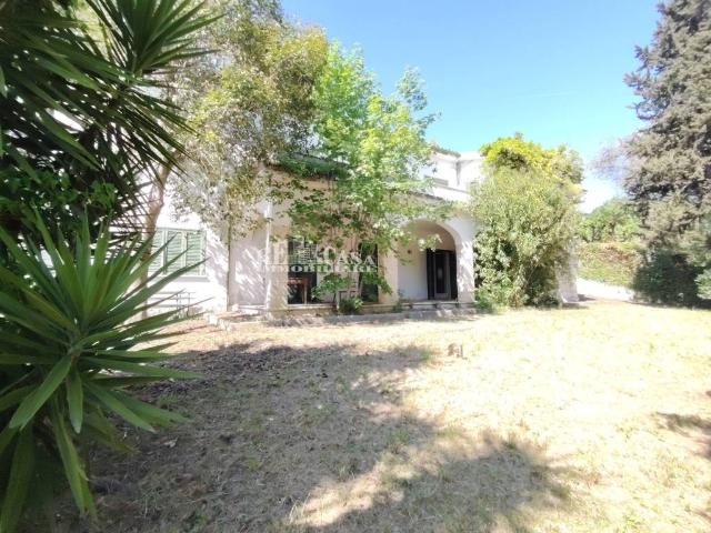 Villa in vendita a Colli del Tronto AP