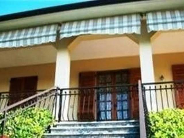 Villa in vendita a Colli Verdi PV