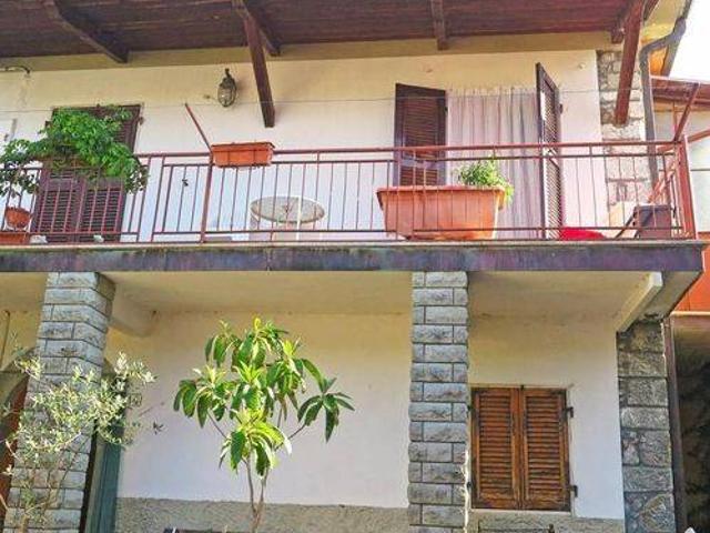 Villa in vendita a Comano MS
