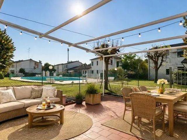 Villa in vendita a Comacchio FE