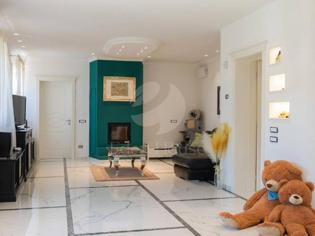 Villa in vendita a Comacchio FE
