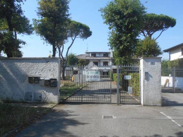 Villa in vendita a Comacchio FE