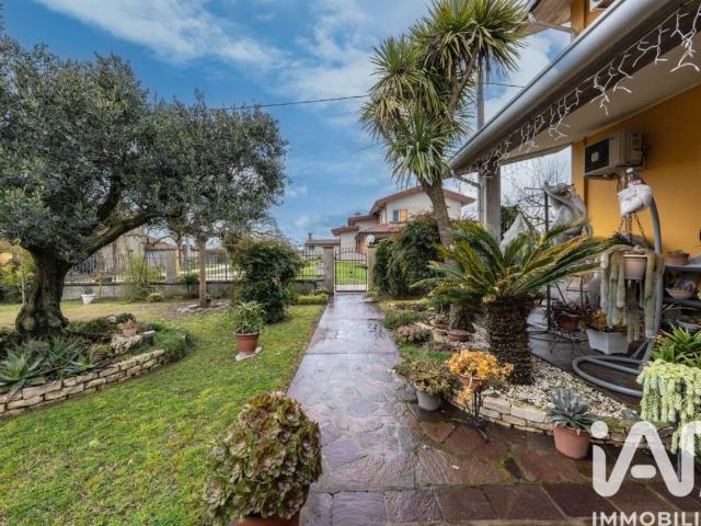 Villa in vendita a Comacchio FE