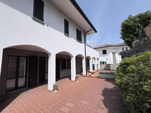 Villa in vendita a Como CO