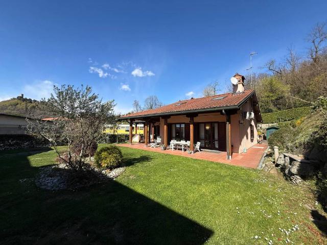 Villa in vendita a Como CO