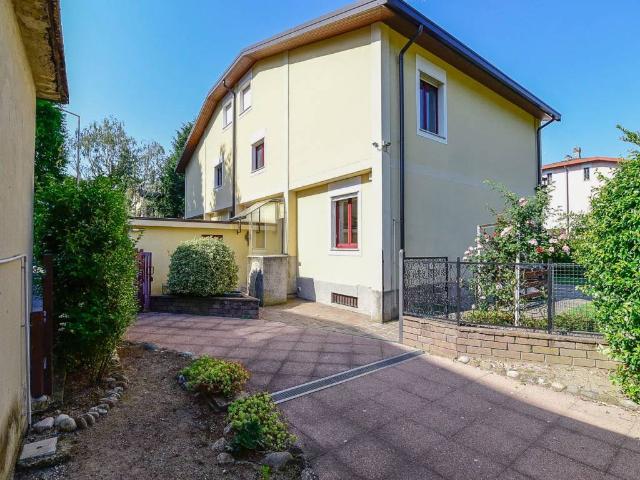 Villa in vendita a Como CO