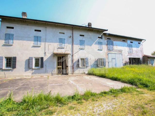 Villa in vendita a Concordia sulla Secchia MO