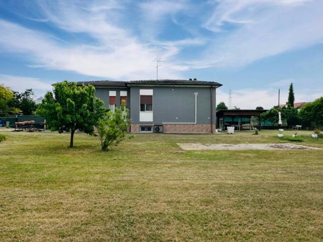 Villa in vendita a Concorezzo MB
