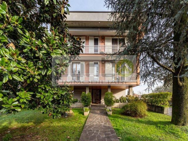 Villa in vendita a Concorezzo MB