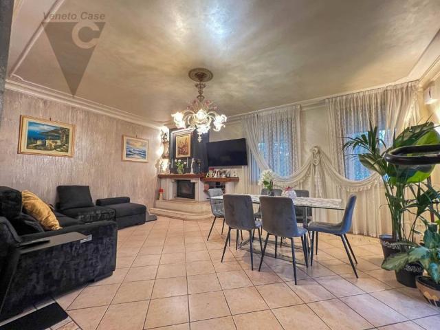 Villa in vendita a Cona VE