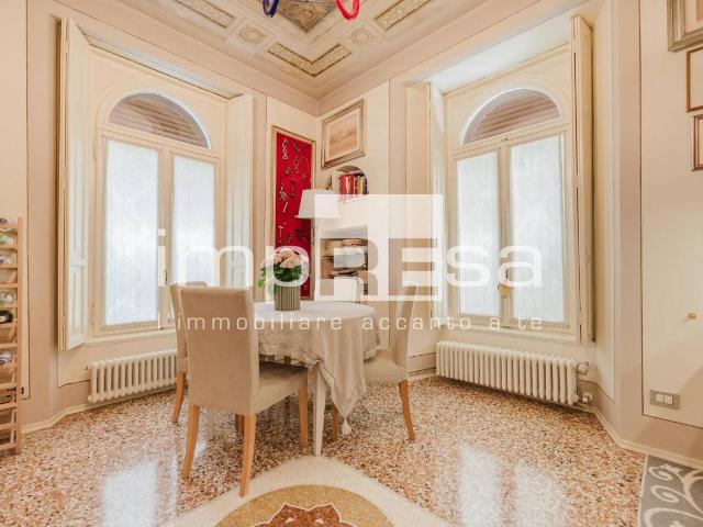 Villa in vendita a Conegliano