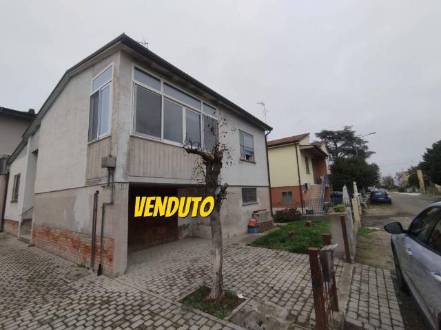 Villa in vendita a Conselice RA