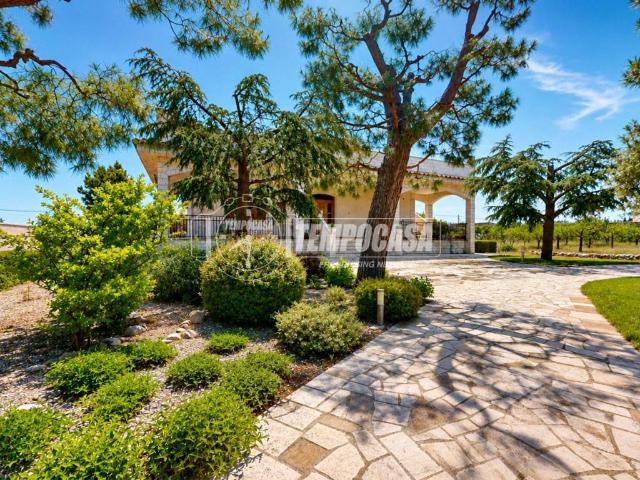 Villa in vendita a Conversano BA