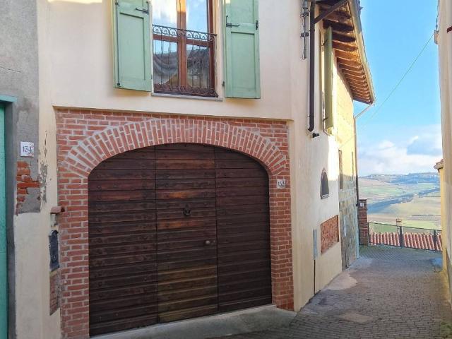 Villa in vendita a Conzano AL