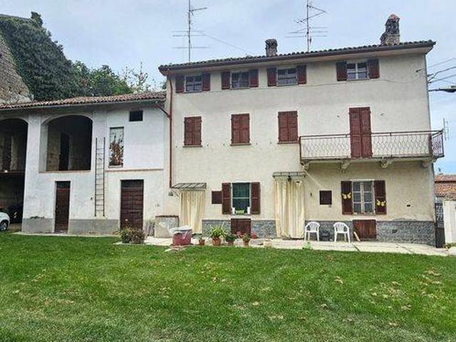 Villa in vendita a Conzano AL