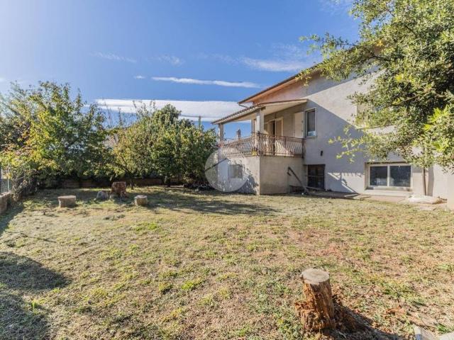 Villa in vendita a Corchiano VT