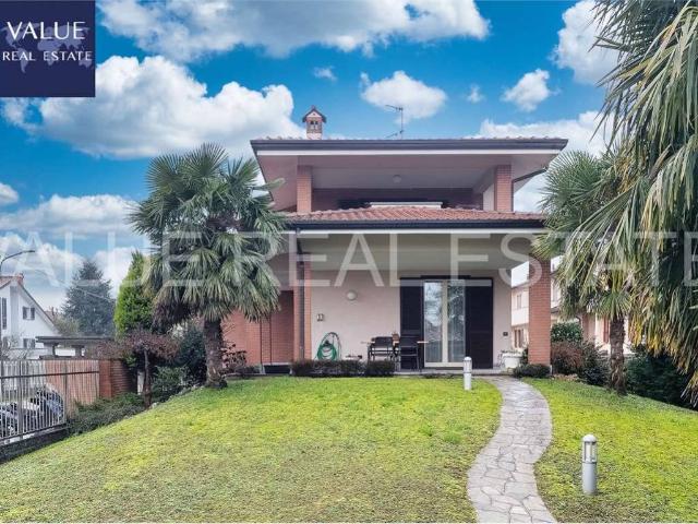 Villa in vendita a Corbetta MI