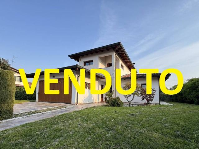 Villa in vendita a Cordenons PN