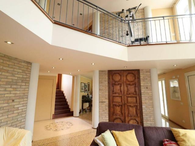 Villa in vendita a Cordenons PN