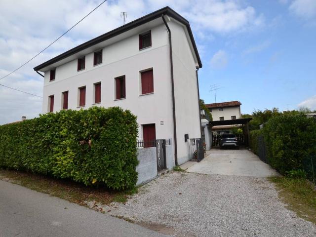 Villa in vendita a Cordenons PN