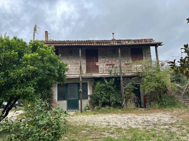 Villa in vendita a Cori LT