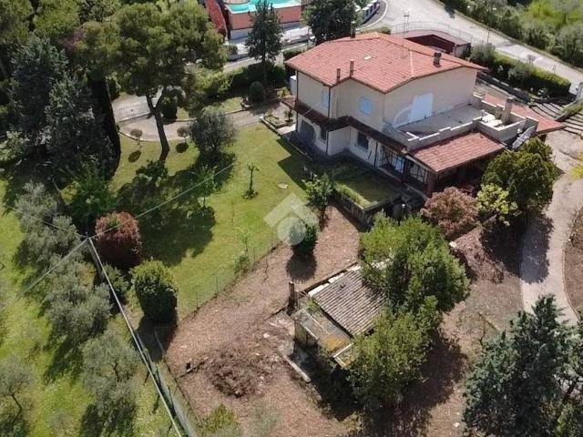 Villa in vendita a Coriano RN