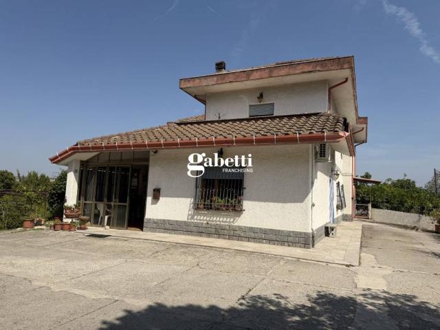 Villa in vendita a Coriano RN