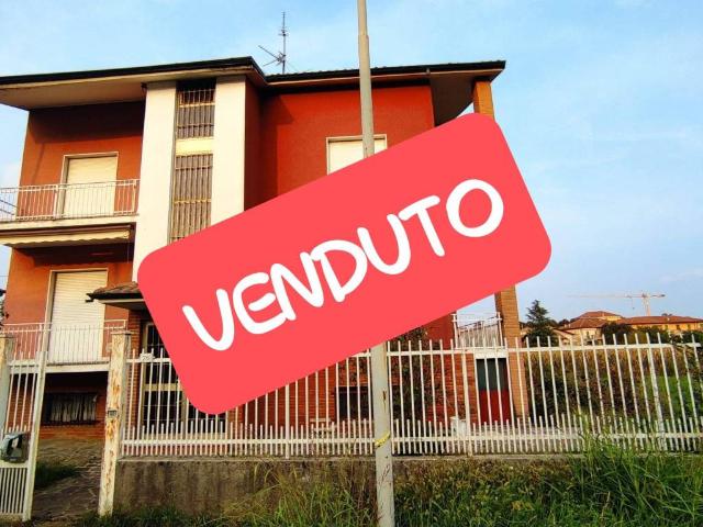 Villa in vendita a Cornate d'Adda MB